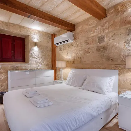 Stone With Private Courtyard In Qawra St. Paul's Bay