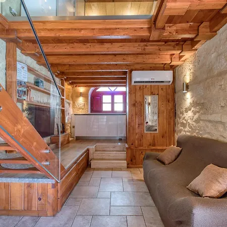 Stone With Private Courtyard In Qawra Appartamento