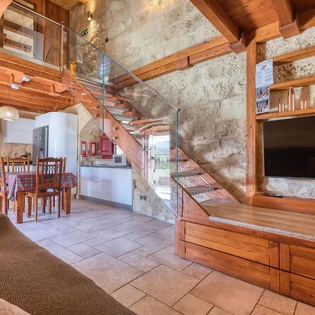 Appartamento Stone With Private Courtyard In Qawra
