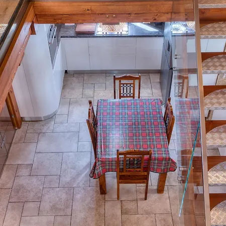 Appartamento Stone With Private Courtyard In Qawra
