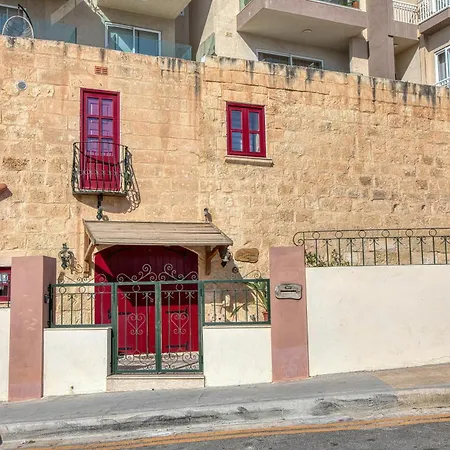 Stone With Private Courtyard In Qawra St. Paul's Bay